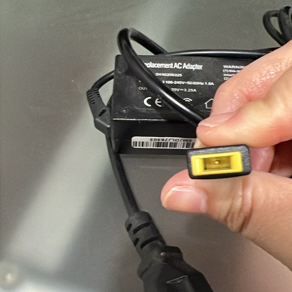 Lenovo Thinkpad charger - Picture 4 of 4